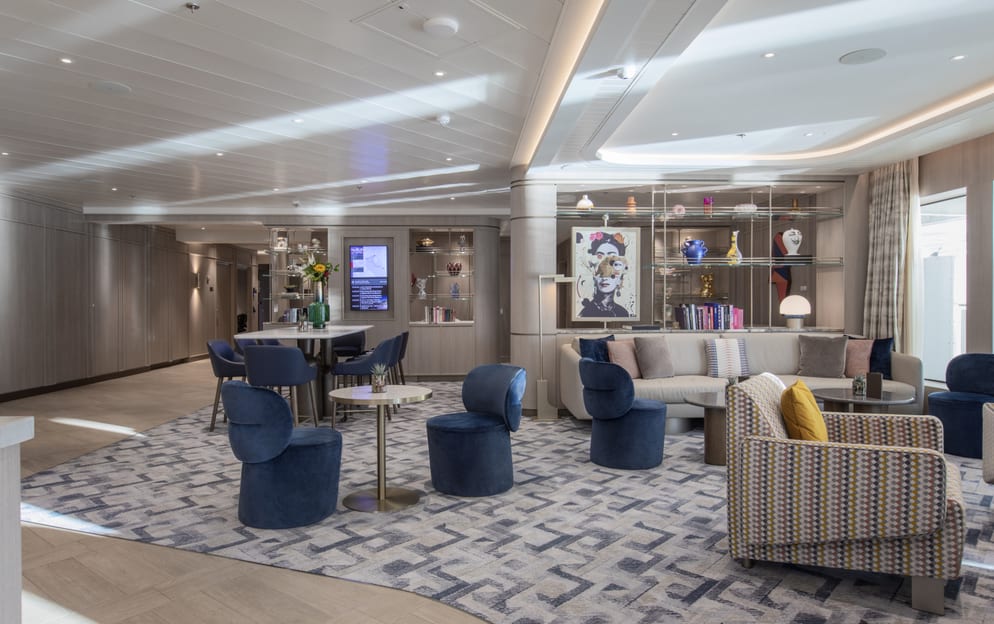 Silversea Silver Nova - Art Cafe 3, ©Silversea Cruises Ltd.jpg